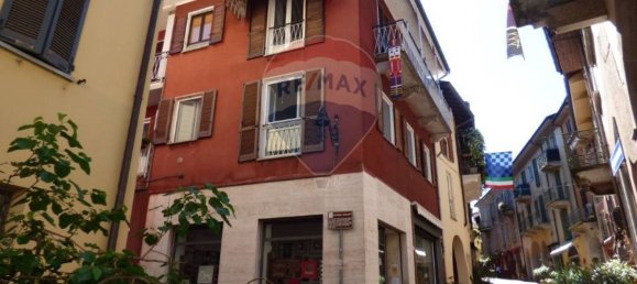 2 Schlafzimmer Wohnung in Luino, Italy, Nr. 148750 16