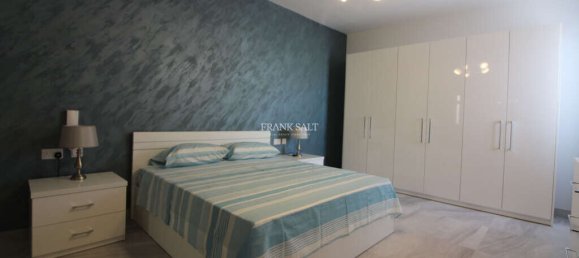 3 bedrooms Penthouse in Santa Venera, Malta No. 11276 4