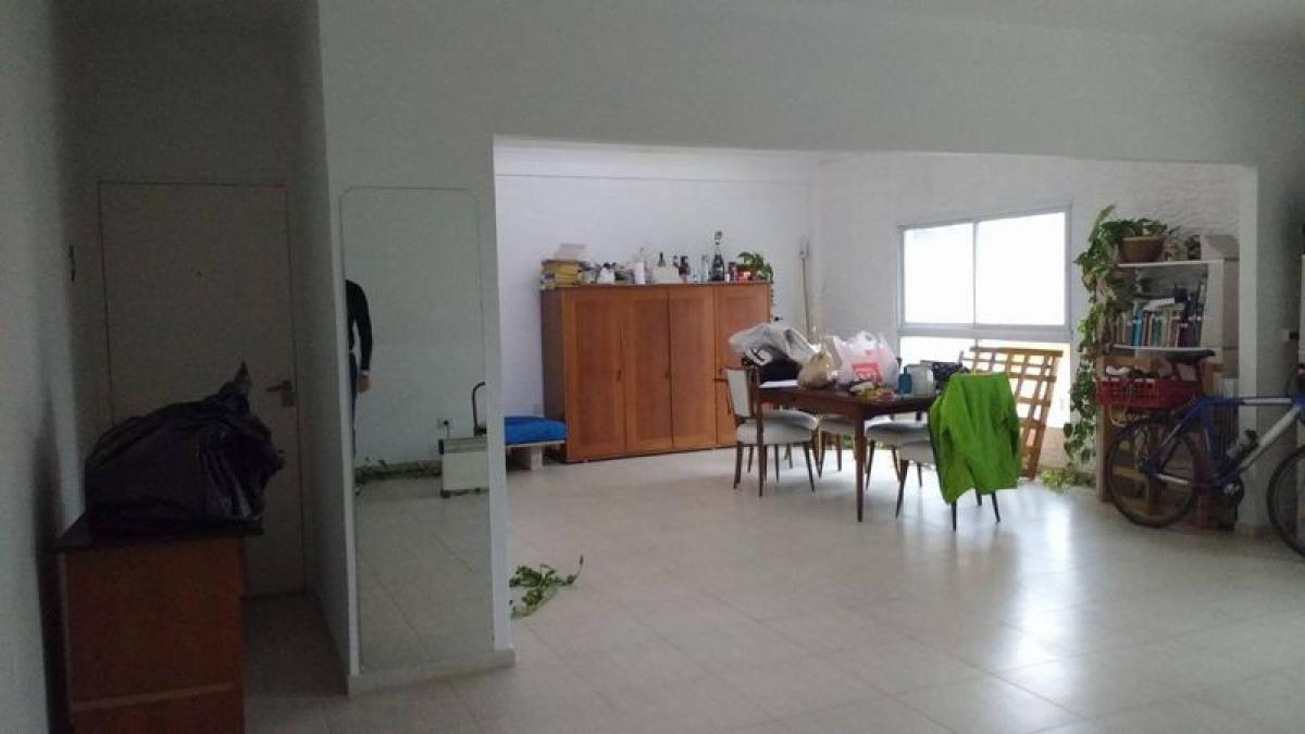 50m² Office in Bermudez, Argentina No. 23102