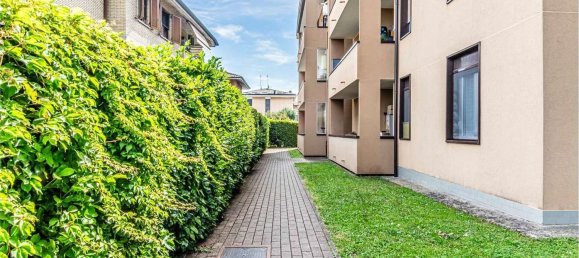 3غرفة شقة في Giussano, Italy رقم 261512 2