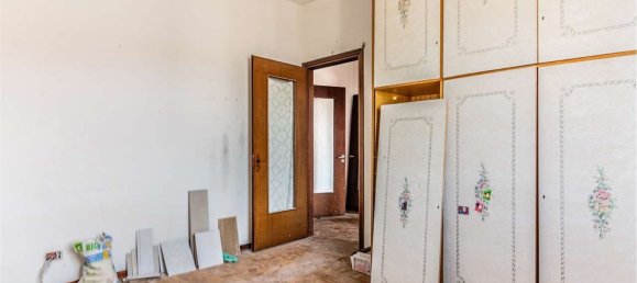 3غرفة شقة في Giussano, Italy رقم 261512 18