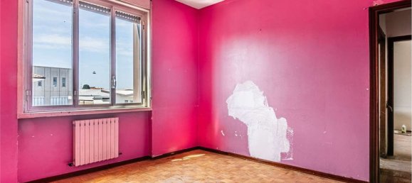 3غرفة شقة في Giussano, Italy رقم 261512 20