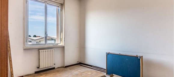 3غرفة شقة في Giussano, Italy رقم 261512 16