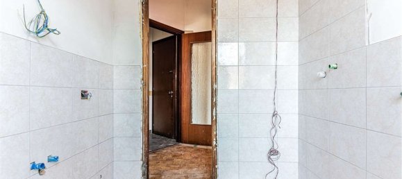 3غرفة شقة في Giussano, Italy رقم 261512 23