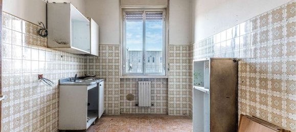 3غرفة شقة في Giussano, Italy رقم 261512 9