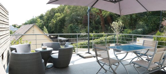 4 bedrooms House in Pontoise, France No. 188447 2