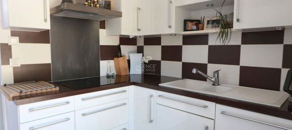 4 bedrooms House in Pontoise, France No. 188447 6