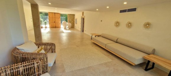 6 bedrooms Villa in Esporles, Spain No. 155085 4