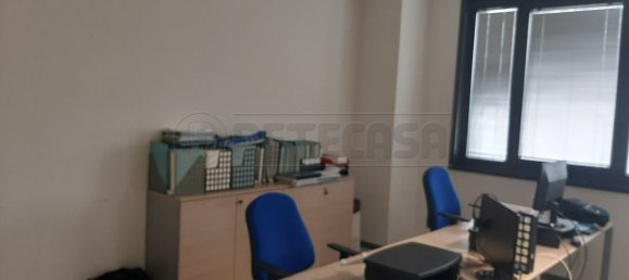 200m² Office in Vicenza, Italy No. 74739 7