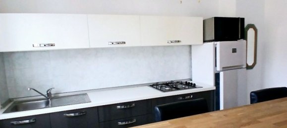 4 rooms Apartment in Reggio Emilia, Italy No. 100230 5