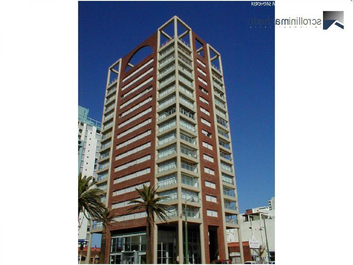 3 bedrooms Apartment in Maldonado, Uruguay No. 8384