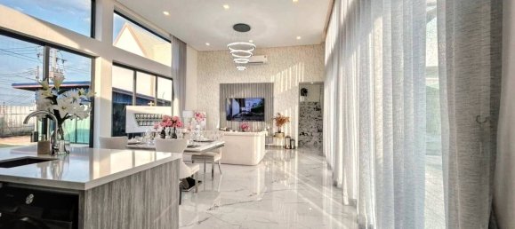 3 Schlafzimmer Villa in Bang Lamung, Thailand, Nr. 58610 7