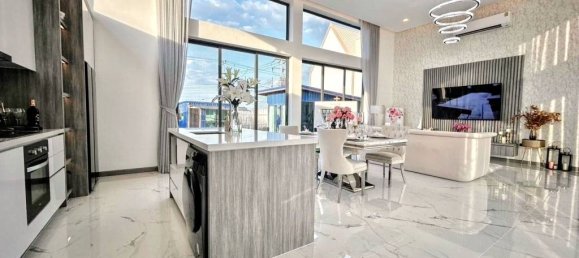 3 Schlafzimmer Villa in Bang Lamung, Thailand, Nr. 58610 6