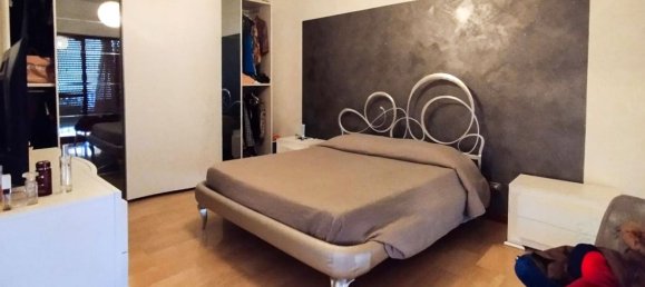 4-salle Appartement à Bari, Italy No. 268048 7