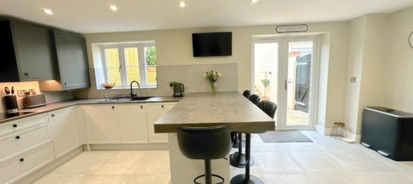 Casa T3 em Exmouth, United Kingdom N.º 13570 9