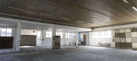 4-Zimmer Lagerhaus in Cremona, Italy, Nr. 76582 3