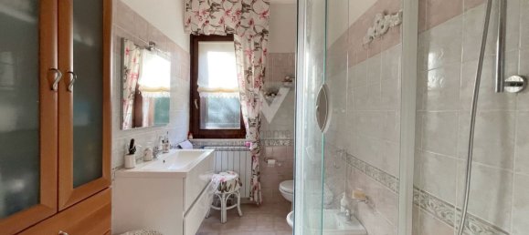 9 rooms House in Campobasso, Italy No. 31834 41