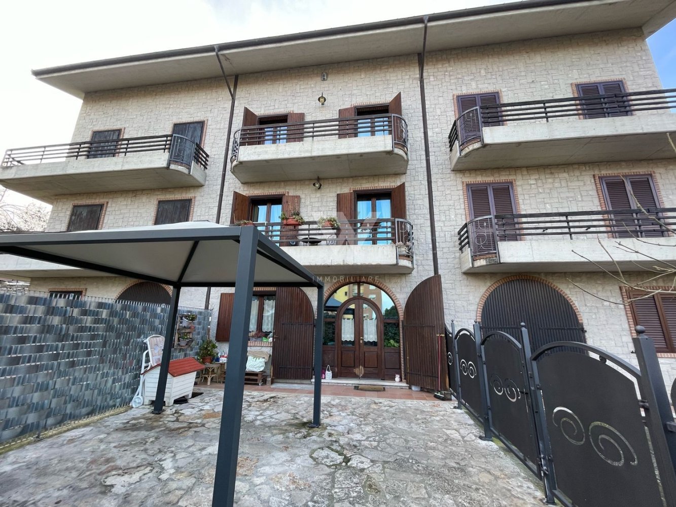 9 rooms House in Campobasso, Italy No. 31834