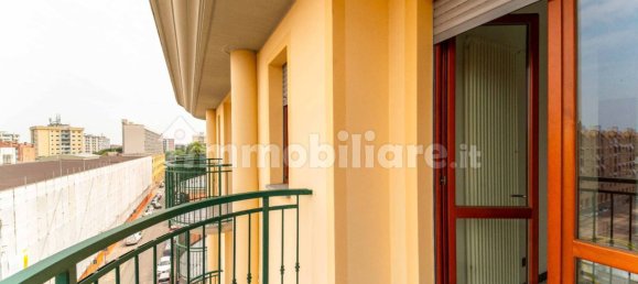 2 Schlafzimmer Penthouse in Turin, Italy, Nr. 12611 17