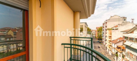 2 Schlafzimmer Penthouse in Turin, Italy, Nr. 12611 16