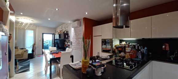 4 rooms Apartment in Fucecchio, Italy No. 167332 2