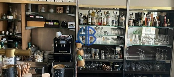 Propiedad comercial en Belley, France No. 190524 12