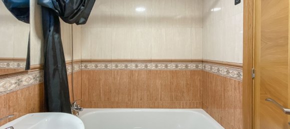 Apartamento T3 em Daya Nueva, Spain N.º 157820 11