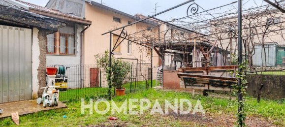 3-salle Appartement à Lurago Marinone, Italy No. 120804 24