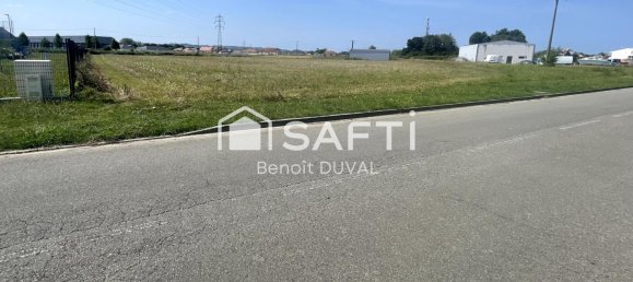 Grundstück in Os-Marsillon, France 8500m², Nr. 87758 2