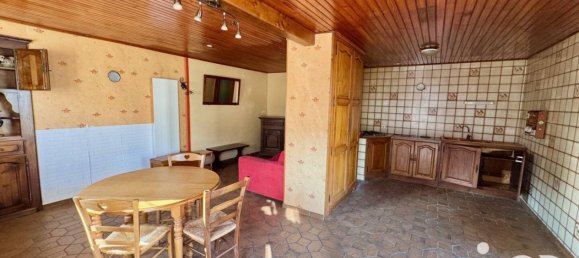 4 chambres Maison de ville à Hauterives, France No. 206144 3