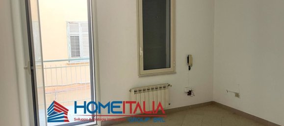 3 rooms Apartment in Bagheria, Italy No. 154672 6