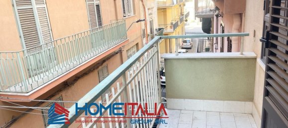 3 rooms Apartment in Bagheria, Italy No. 154672 2