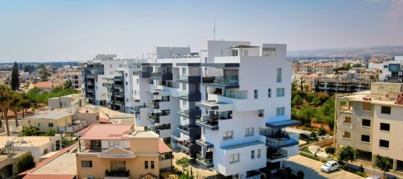 2 bedrooms Apartment in Limassol, Cyprus No. 23165 10