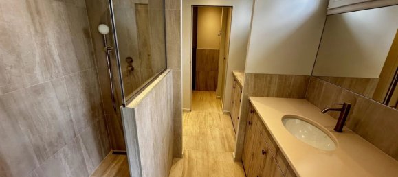 1 bedroom Apartment in Paris, France No. 179181 12