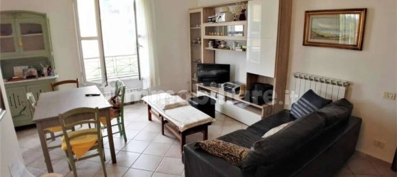 Apartamento de 4 dormitorios en Fosdinovo, Italy No. 27362 2