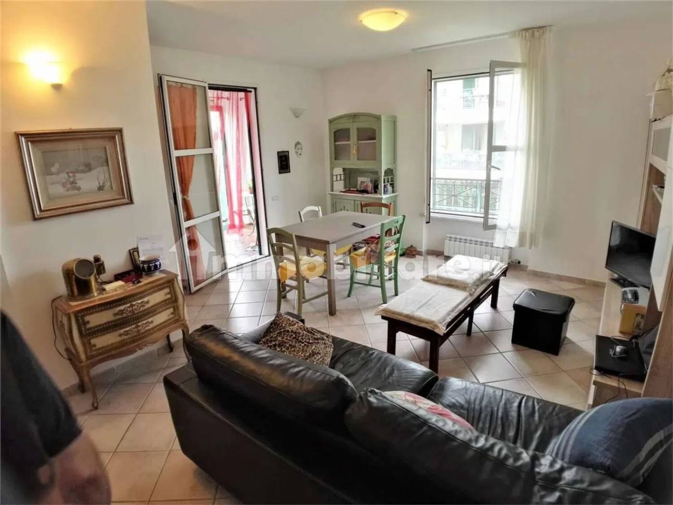 Apartamento de 4 dormitorios en Fosdinovo, Italy No. 27362
