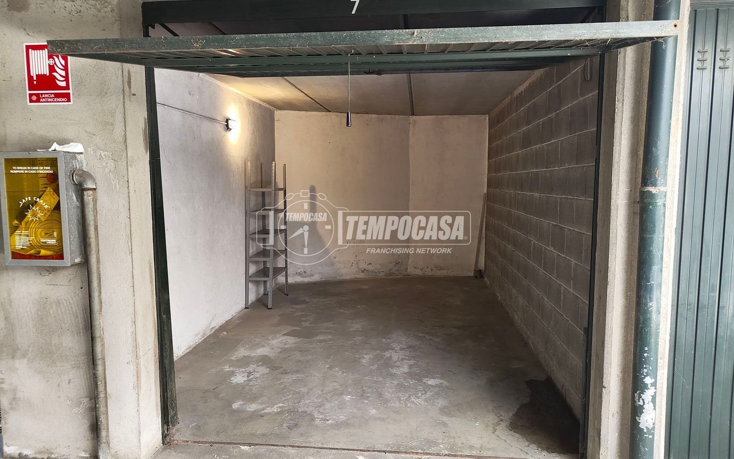  مرآب في Brugherio, Italy 15متر مربع رقم 314731