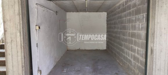  مرآب في Brugherio, Italy 15متر مربع رقم 314731 6