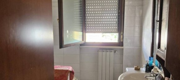 2 bedrooms Apartment in Silvi, Italy No. 98360 14