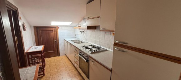 3 rooms Apartment in Perugia, Italy No. 293045 4
