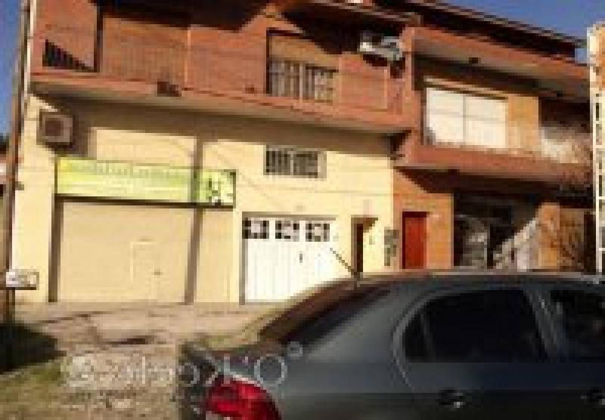 2 bedrooms House in Quilmes, Argentina No. 8941
