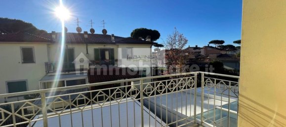 3 bedrooms Villa in Camaiore, Italy No. 193413 28