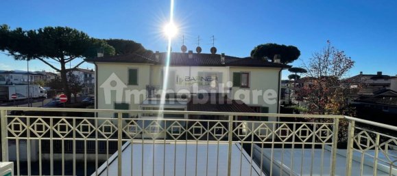 3 bedrooms Villa in Camaiore, Italy No. 193413 30