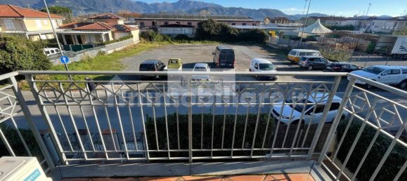 3 bedrooms Villa in Camaiore, Italy No. 193413 34