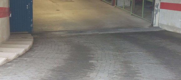 Parking à Munich, Germany No. 352285 4