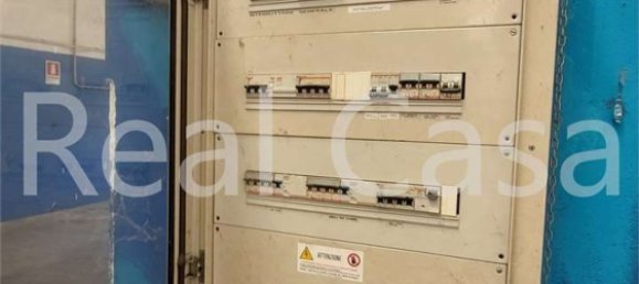 495m² Warehouse in Modena, Italy No. 235878 13