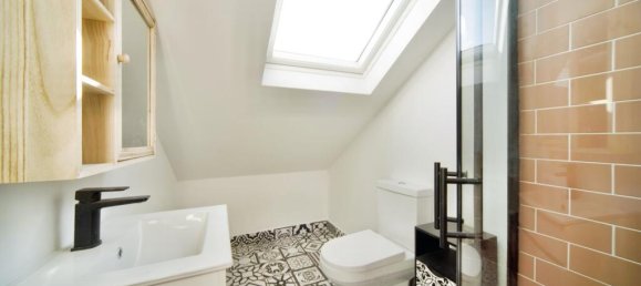 4 bedrooms House in Leytonstone, United Kingdom No. 11544 12