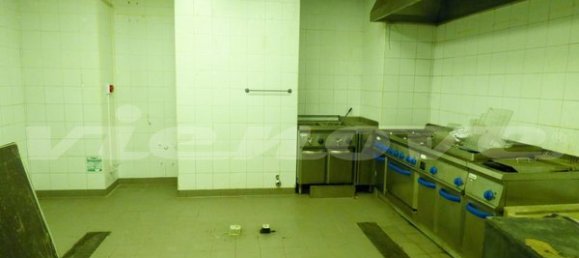 10-salle Propriété commerciale à Rome, Italy No. 222456 17