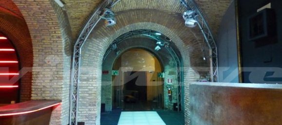 10-salle Propriété commerciale à Rome, Italy No. 222456 20