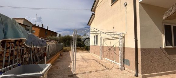 4 bedrooms House in Torgiano, Italy No. 320984 5